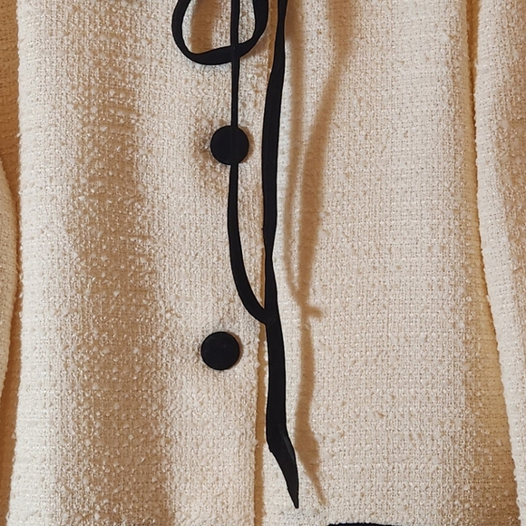 Cubic Tweed Coat - Picture 3 of 4